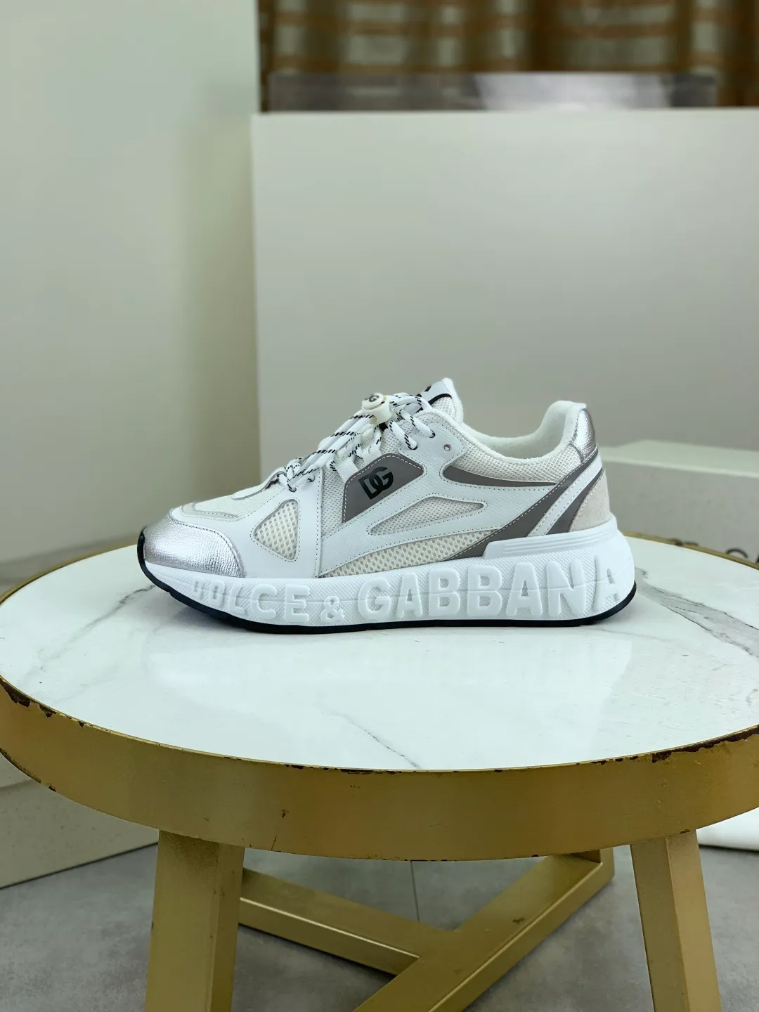 Men's men's shoes 💰P580💰[New model] Couple 🧑‍🤝‍🧑 style Top original order quality Synchronized with "DOLCE&GABBANA [Dolce & Gabbana] ~ High quality." Effect Low-top casual DG men's shoes, loved by many celebrities, using high-end imported top-layer calfskin splicing design + cowhide feet, simple and elegant, perfectly interpreting the latest inspiration of shoes, integrating classics and fashion. Luxurious dreams, dominating fashion Suitable for drivers, light and comfortable to drive, light and breathable for outdoor travel, high-end quality, trustworthy, 6️⃣colors🉑️ to choose from! Code number: 35-46